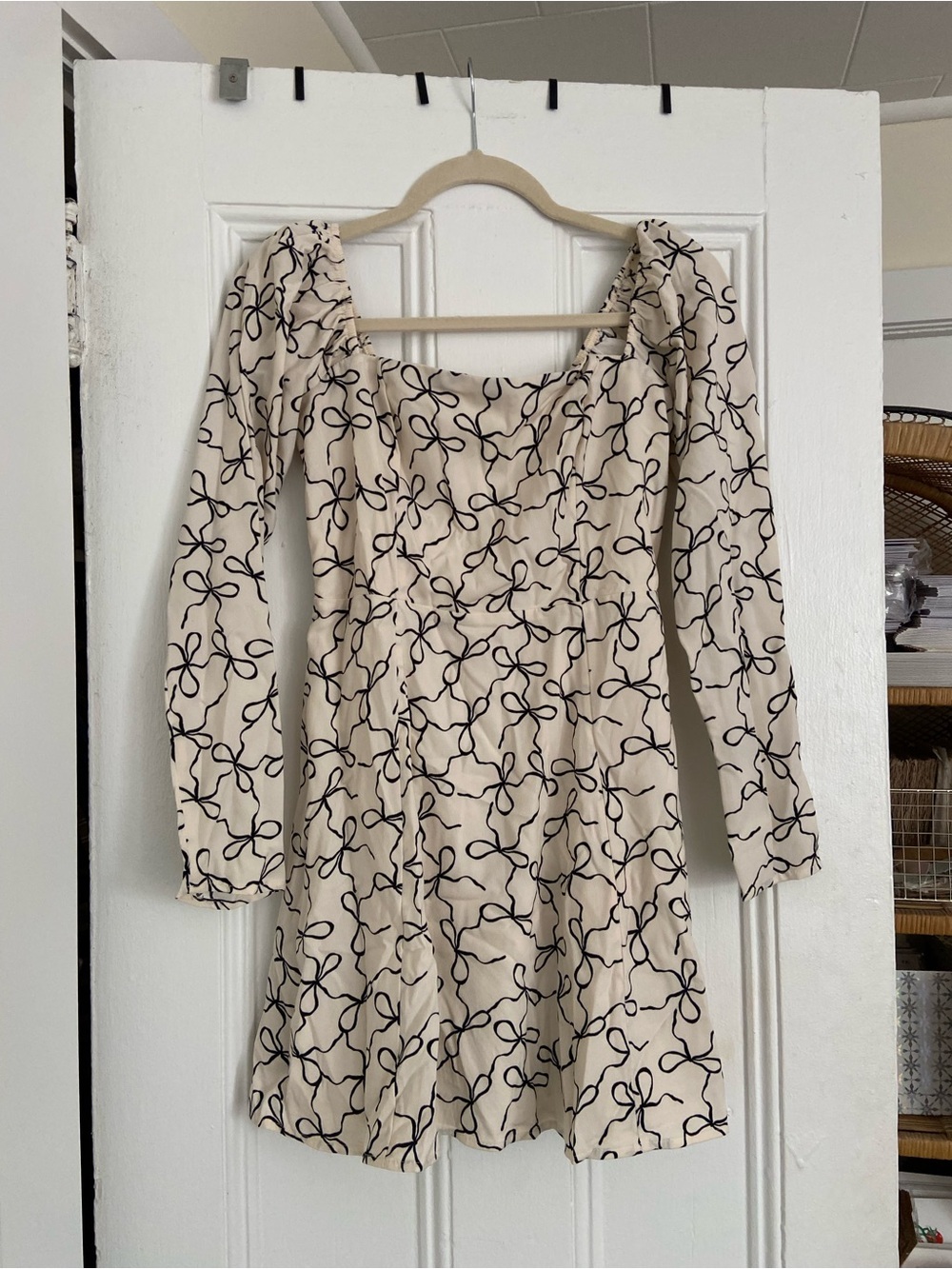 Abercrombie & Fitch Cream Bow-Print Long-Sleeve Mini Dress